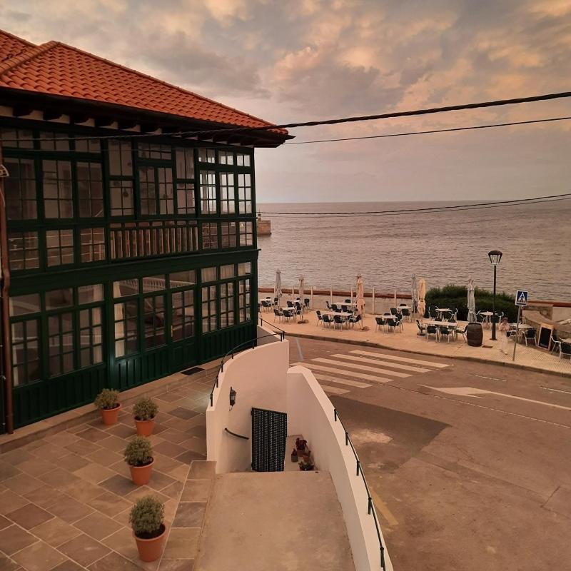Apartamentos El Muelle コミージャス エクステリア 写真